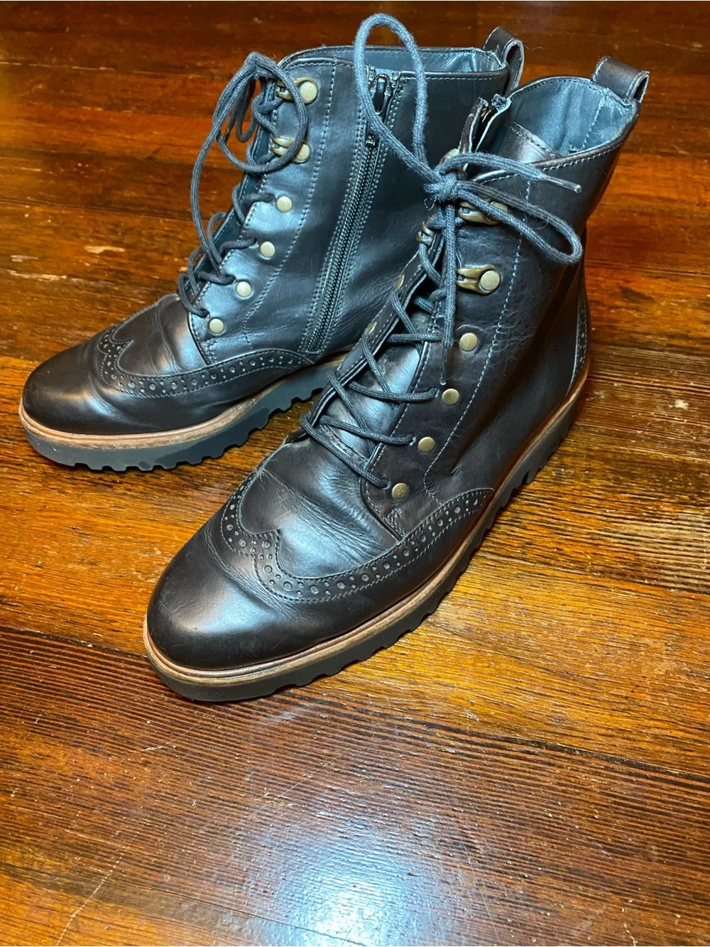 EUC Paul Green Leather Chukka Wingtip Brogue Boots Lace Up Combat Boot Lug Sole
